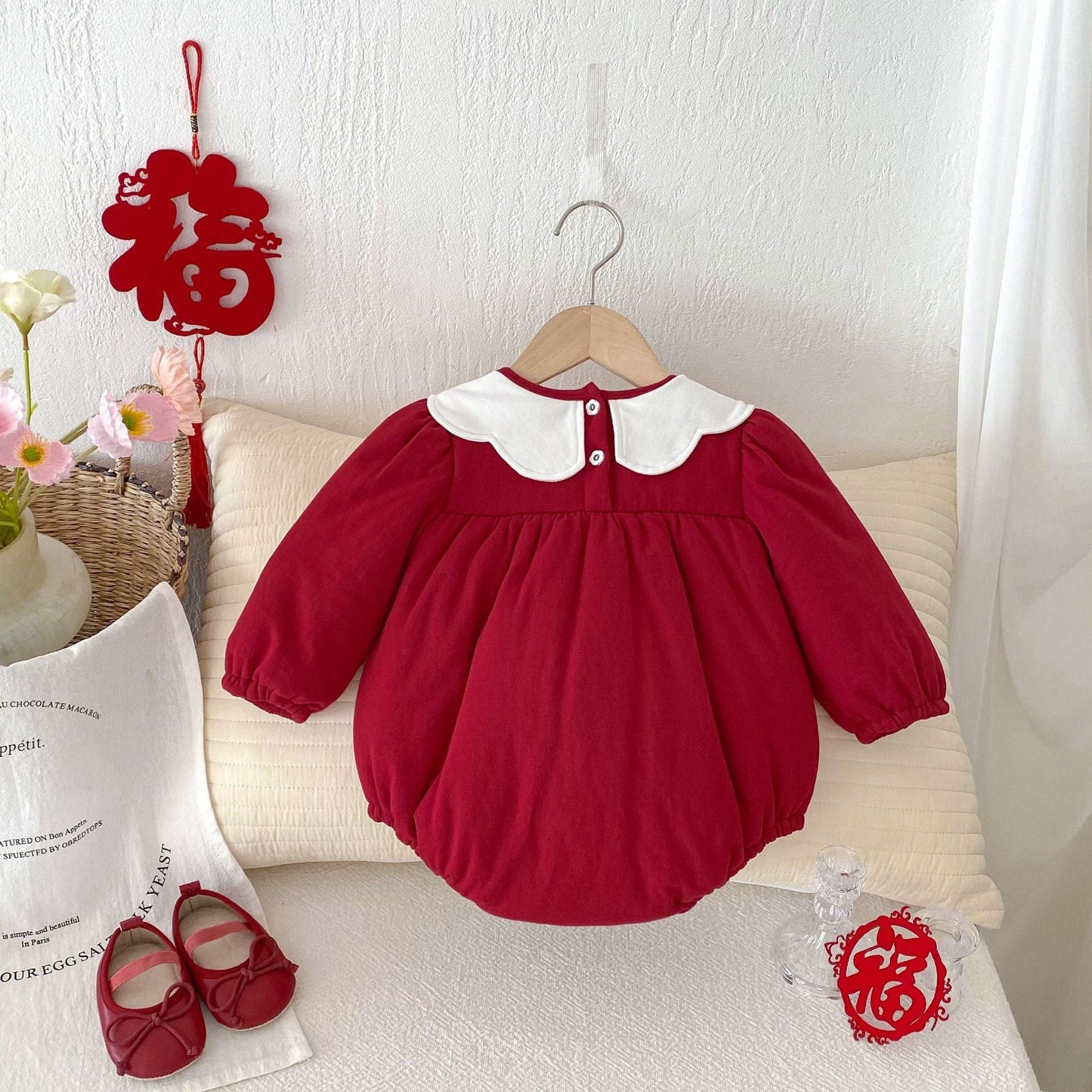 Winter New Arrival Baby Girls Cute Rabbits and Fruits Embroidered